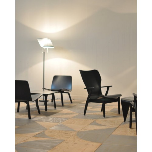 ARTEK 도무스 라운지체어 래커 oak - 블랙 래더 Artek Domus lounge chair  lacquered oak - black leather 03723